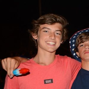 Meet your Posher, Sam